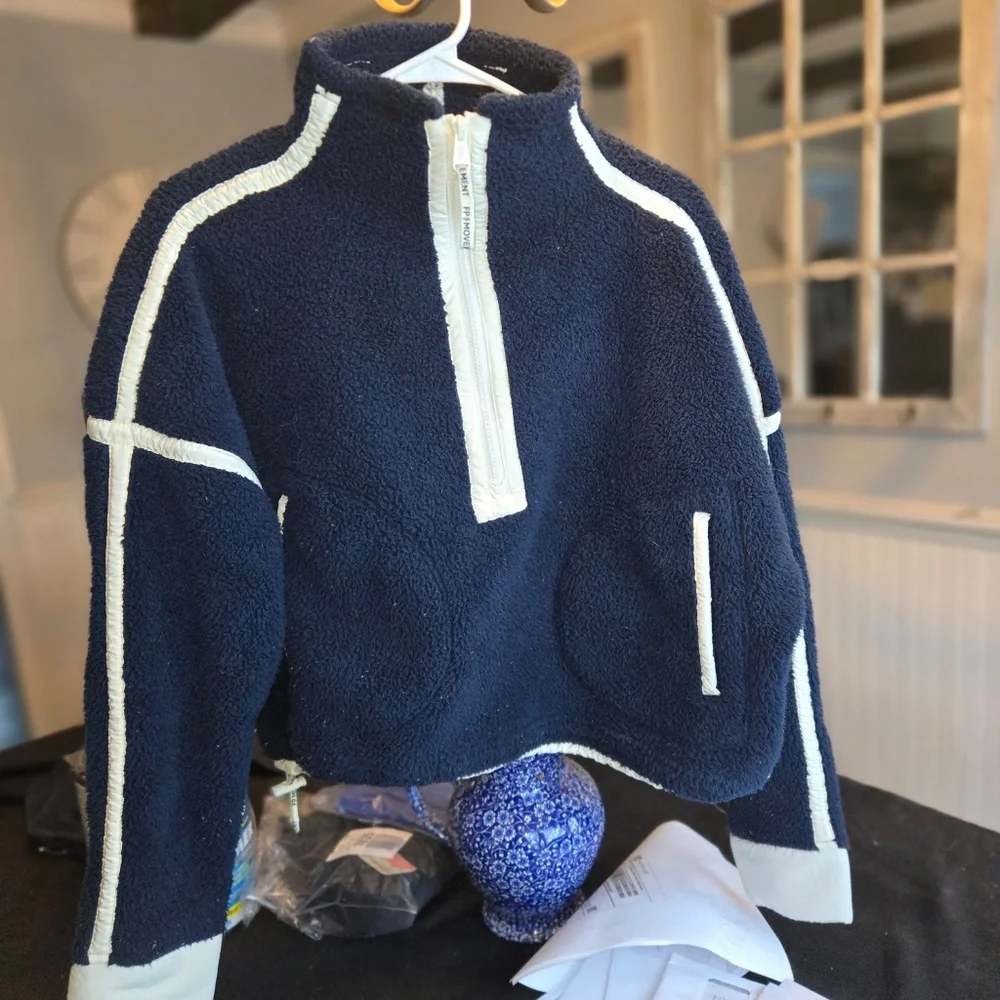 FP MOVEMENT MOUNTAIN HIGH HALF ZIP - Picture 9 of 10